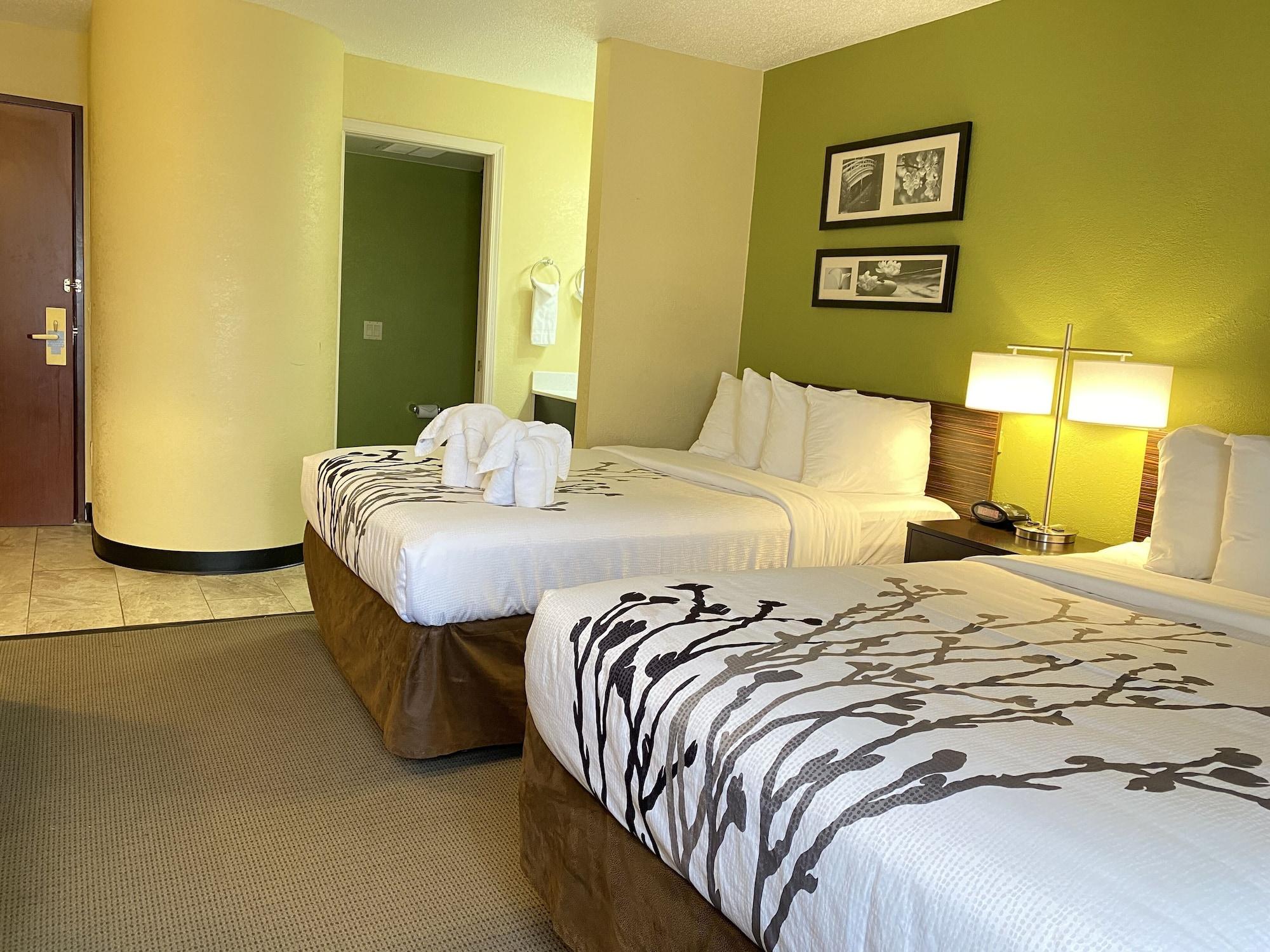 Sleep Inn & Suites Grand Rapids Exterior photo